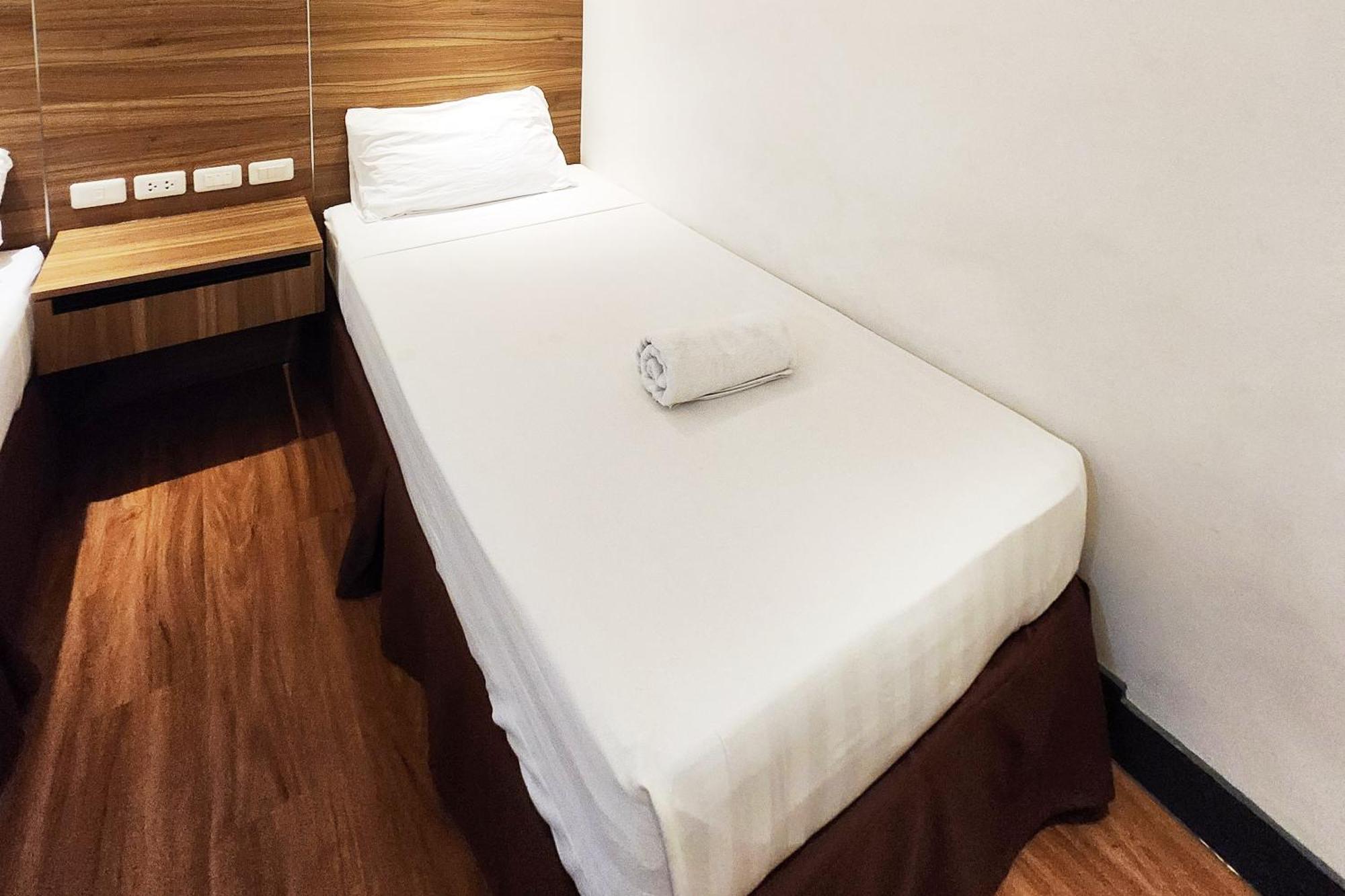 Boulevard Pension Hotel Cebu Esterno foto