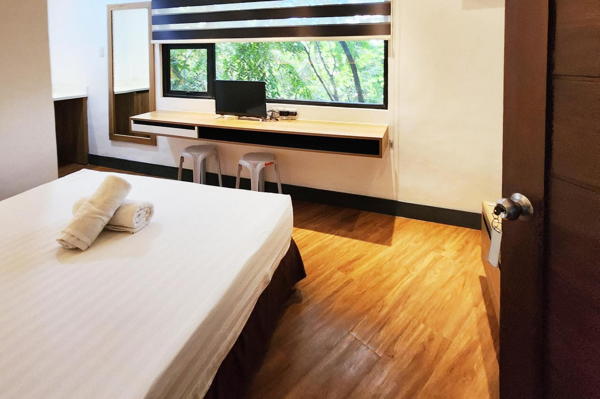 Boulevard Pension Hotel Cebu Esterno foto