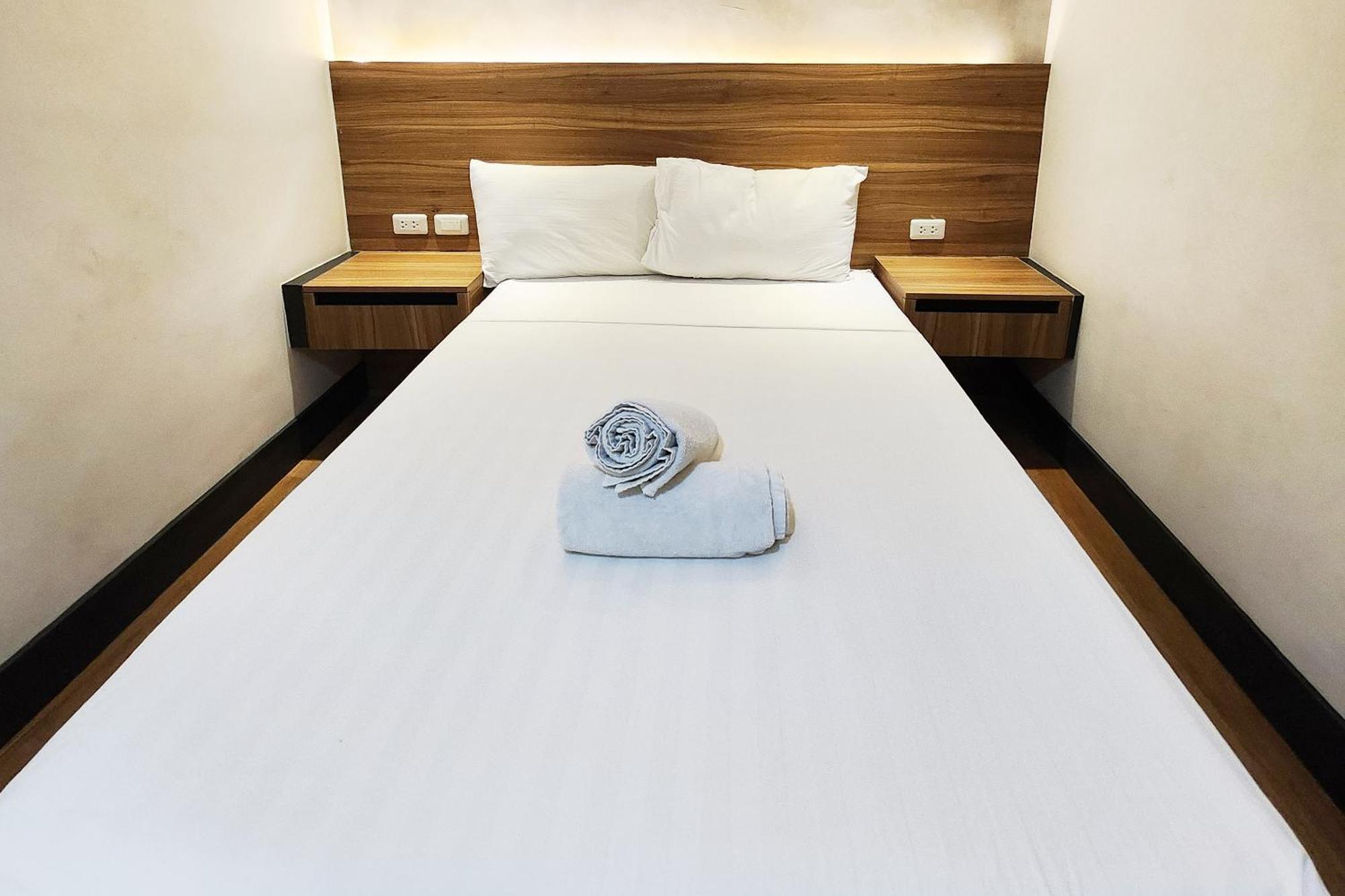 Boulevard Pension Hotel Cebu Esterno foto