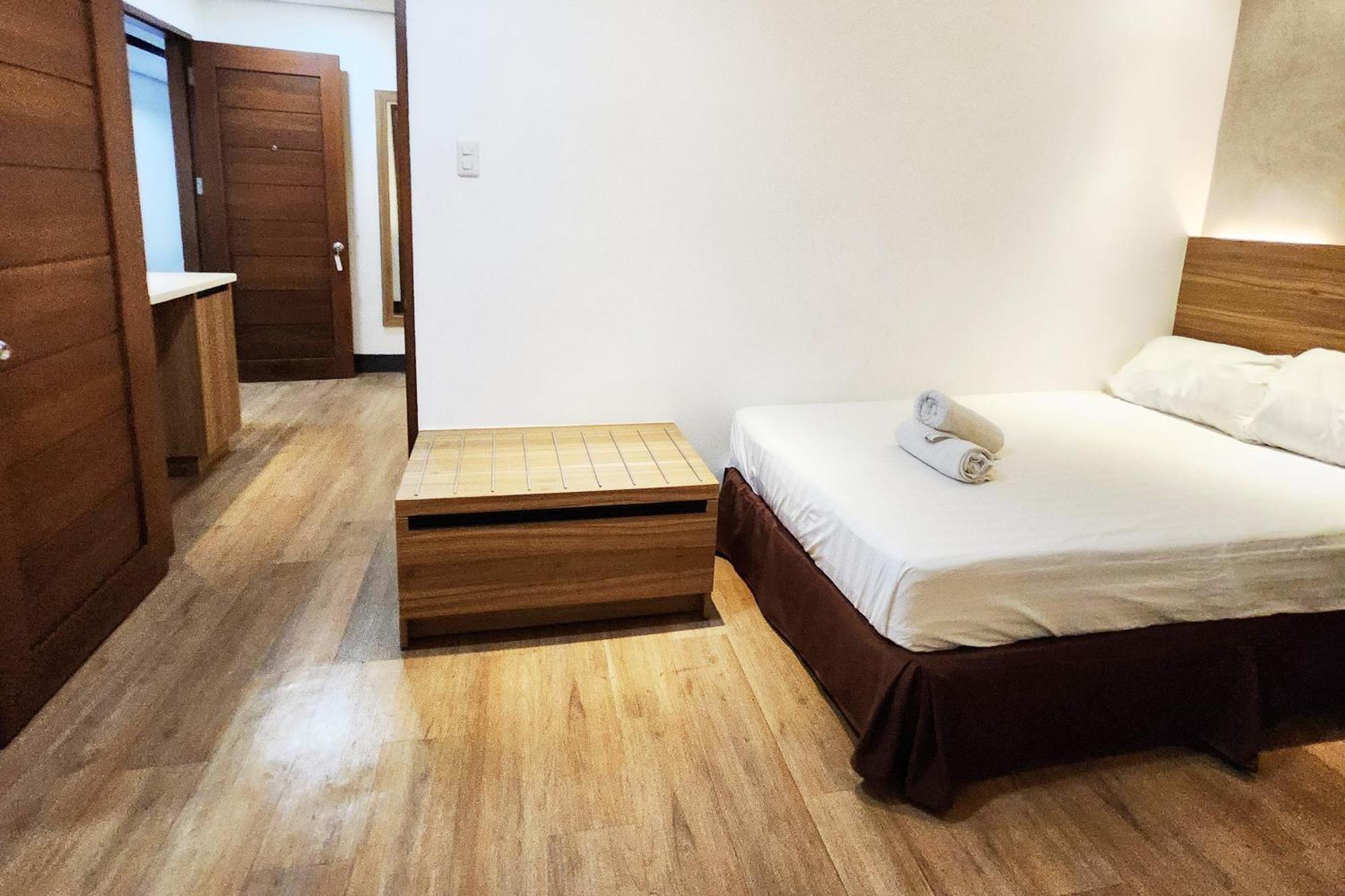 Boulevard Pension Hotel Cebu Esterno foto