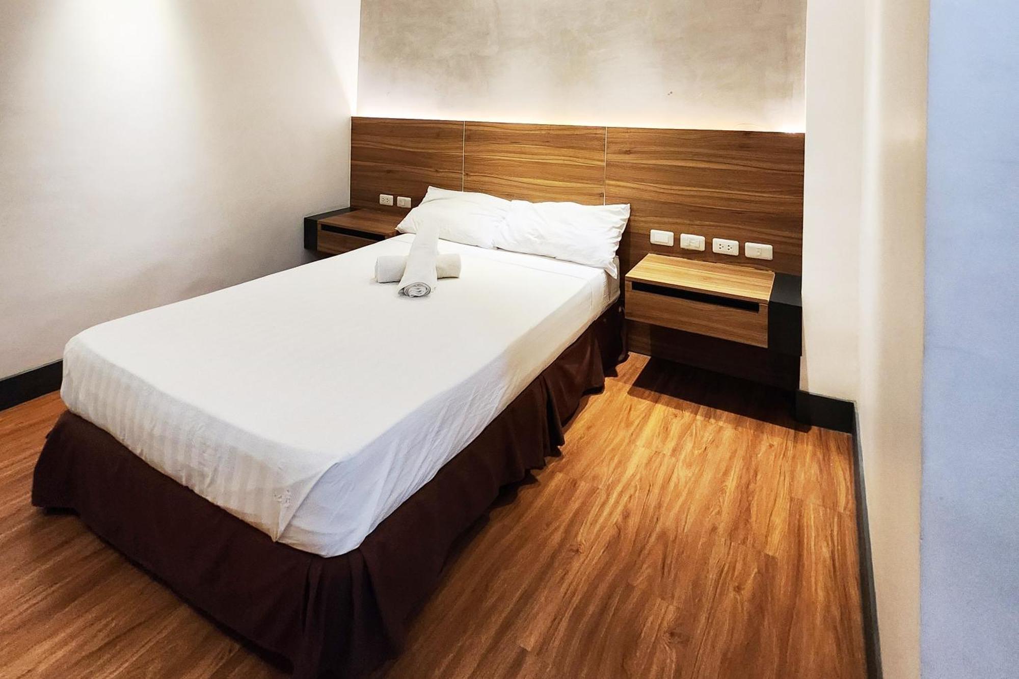 Boulevard Pension Hotel Cebu Esterno foto
